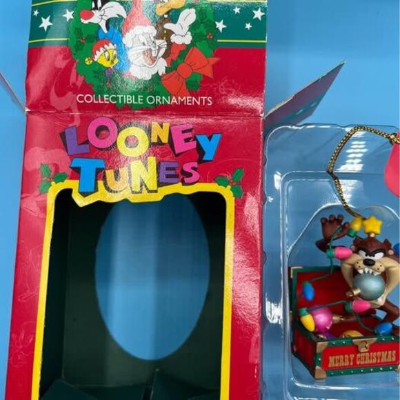 Ornament, Warner Bros Looney Tunes Tasmanian Devil with Presents 1995 - Picture 3 of 7